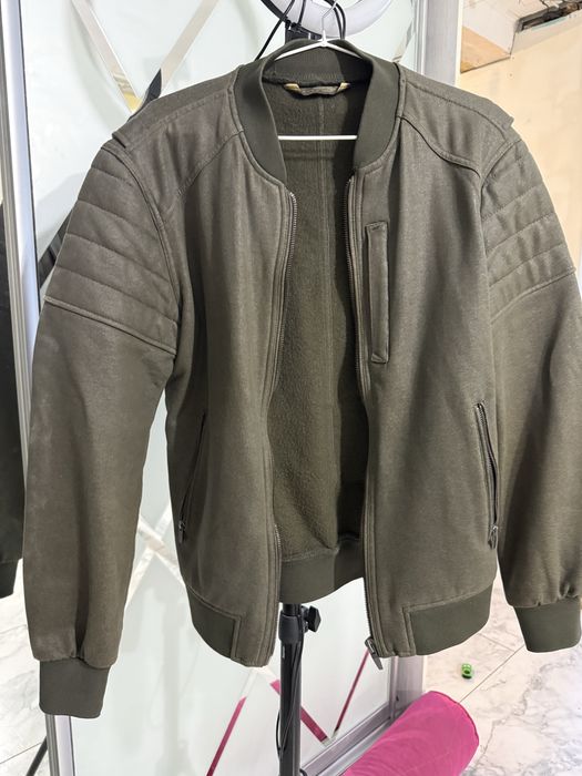 Курка цшка ZARA в идеальном состоянии на рост 170-174