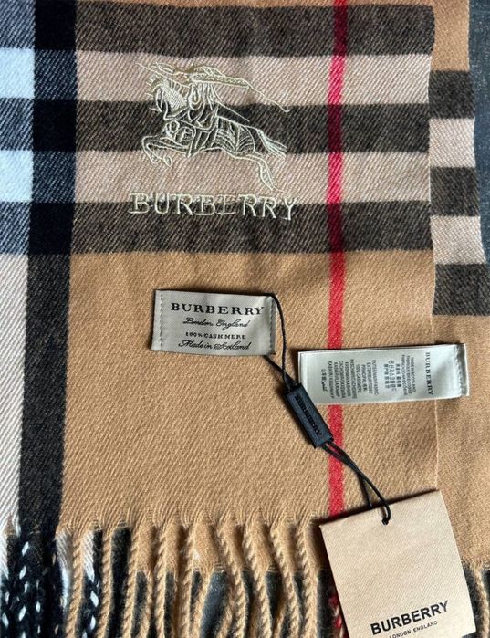 Szalik Burberry nowy