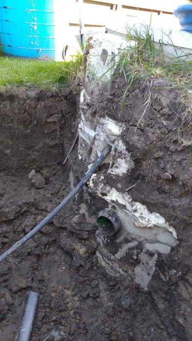 Ручная чистка сливных ям.илосос.чистка септиков чистка ям