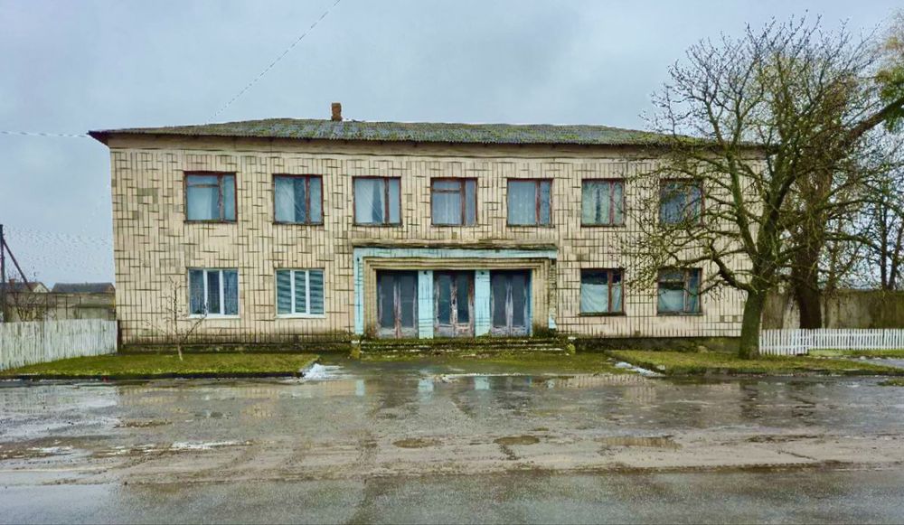 Продам приміщення під комерцію