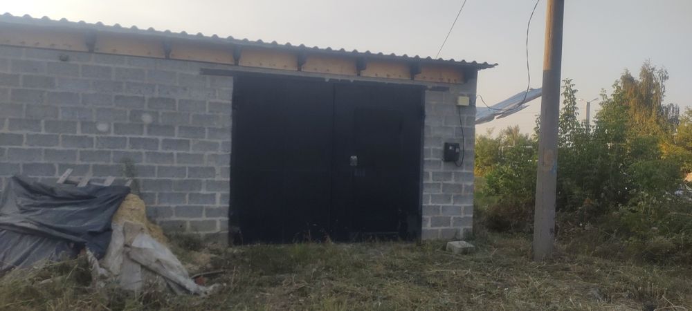 Продам гараж 8*6