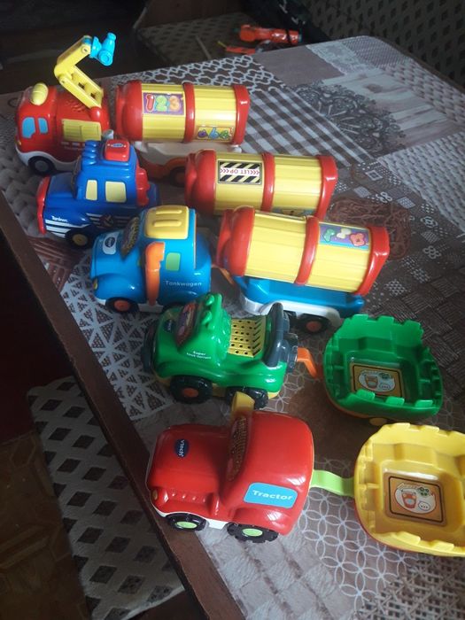 Машинки vtech, поїзди,скутери