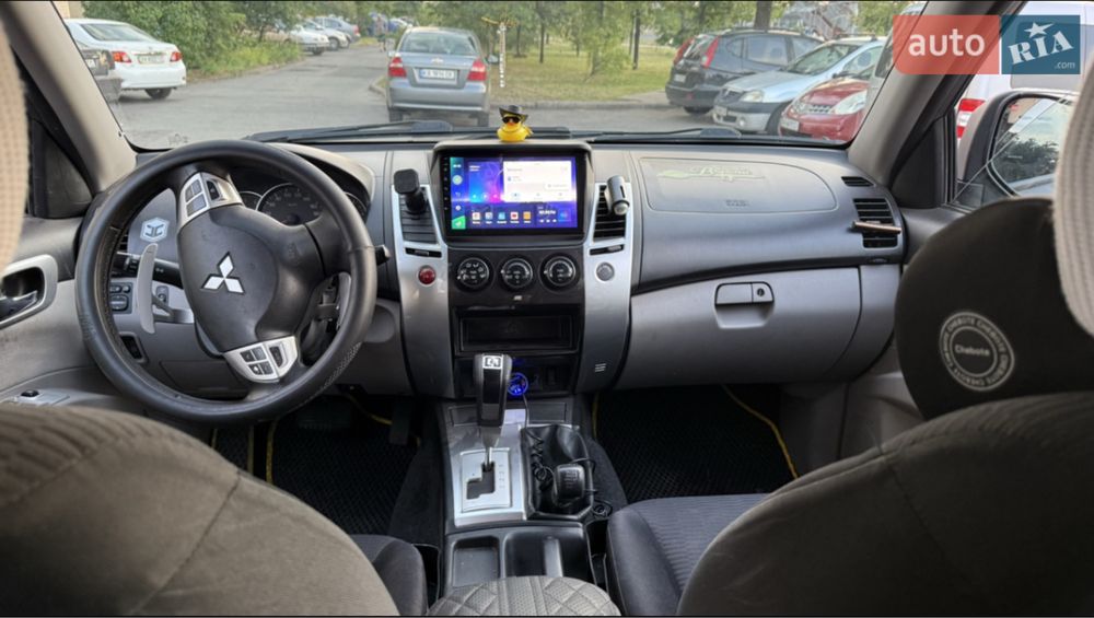 Mitsubishi Pajero Sport II