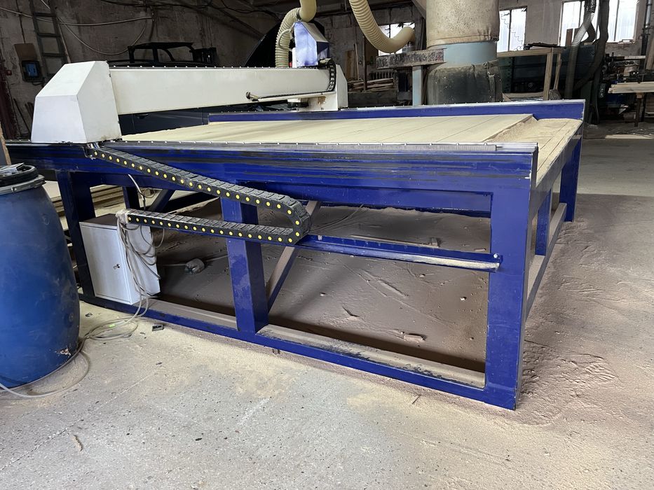 Фрезерний ЧПУ станок