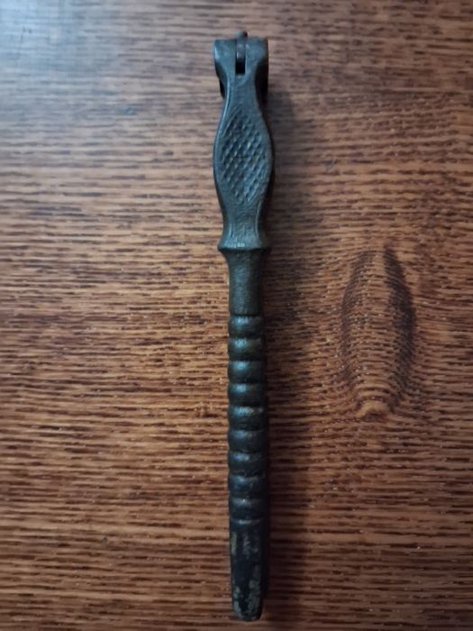 Орехокол винтажный