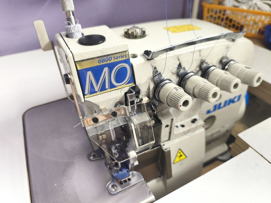 Overlock  Juki MO-6816S