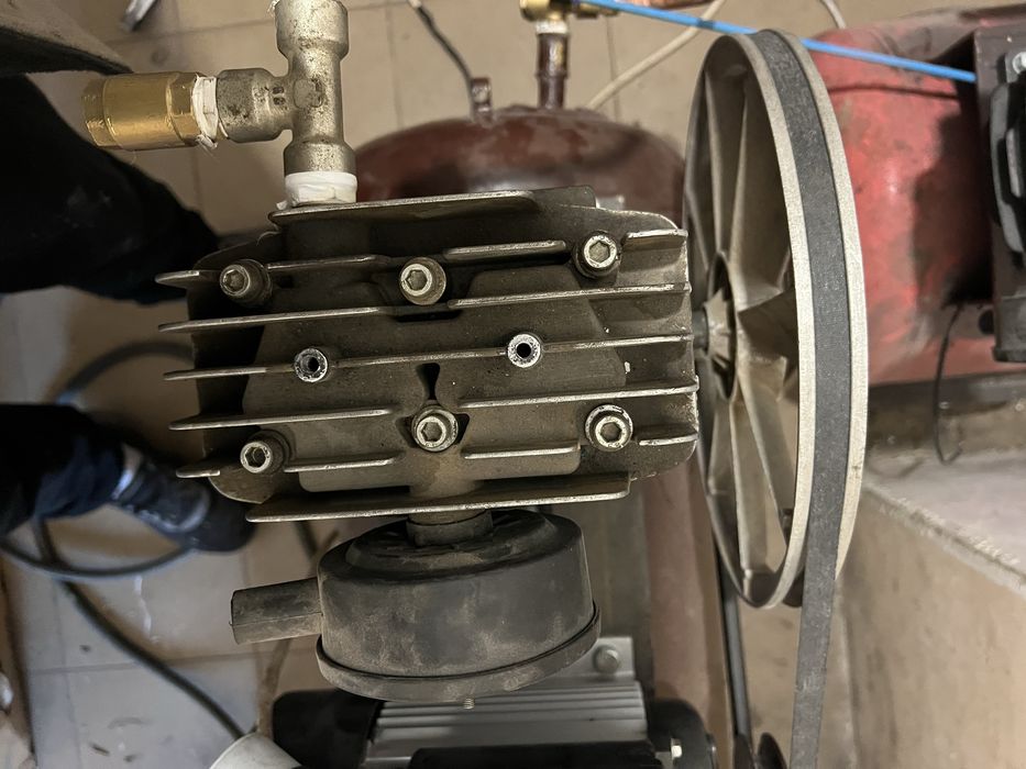 Голова компрессора