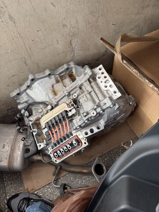 Toyota Corolla 2,0 Hybrid E21 skrzynia biegow 17 tys km W-wa