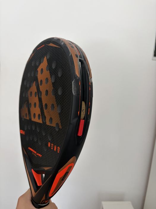 Adidas arrow hit ctrl 2026