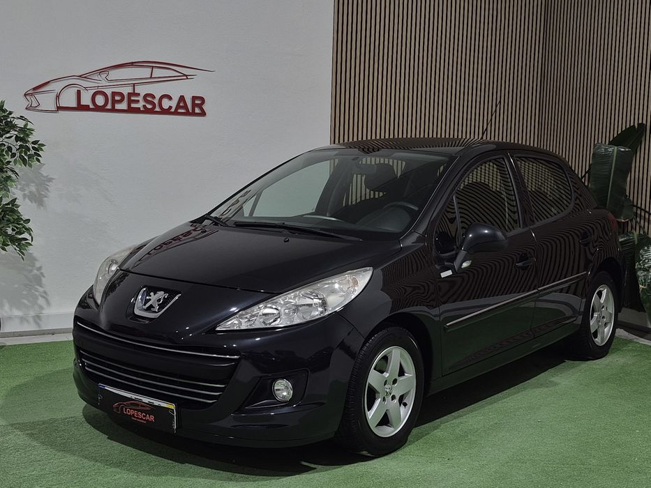 Peugeot 207 1.4 - 100.000KM | GARANTIA | NACIONAL