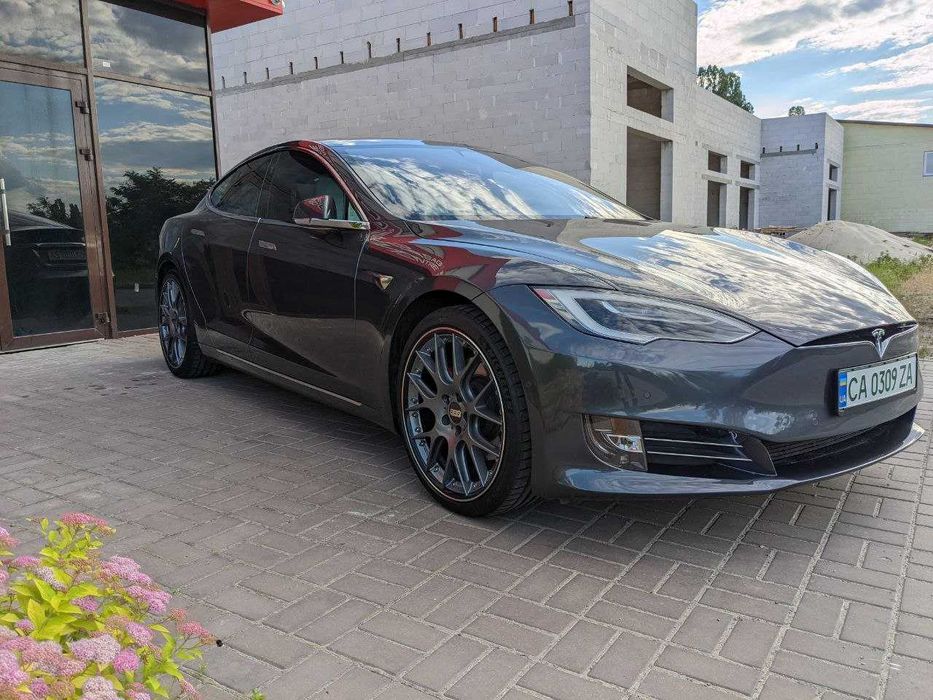 Tesla Model S P100D Ludicrous