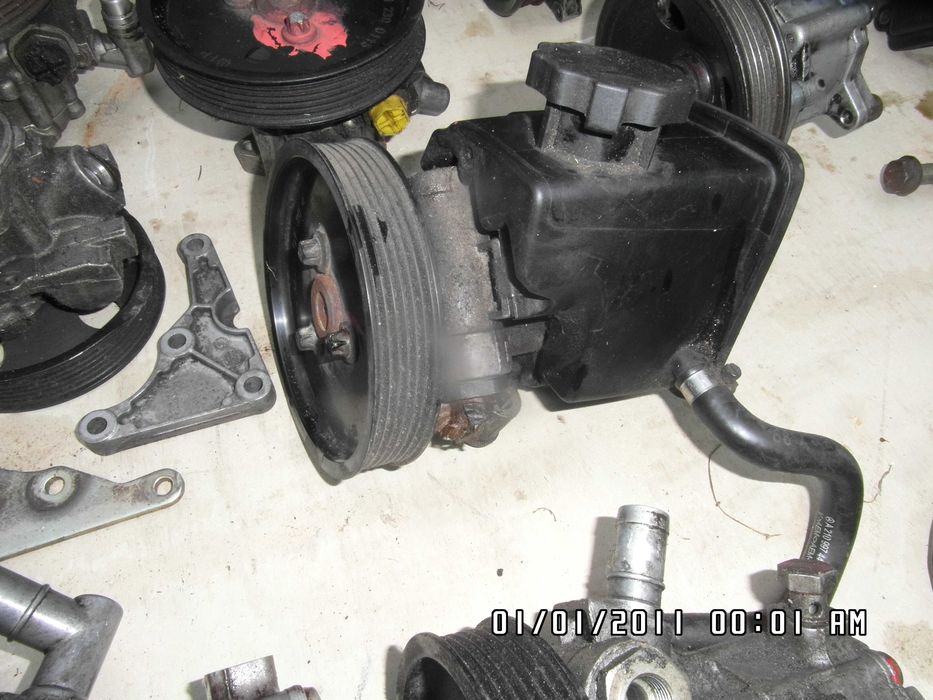 Насос ГУР мерседес W123;124;140;201;202;208;210;Vito