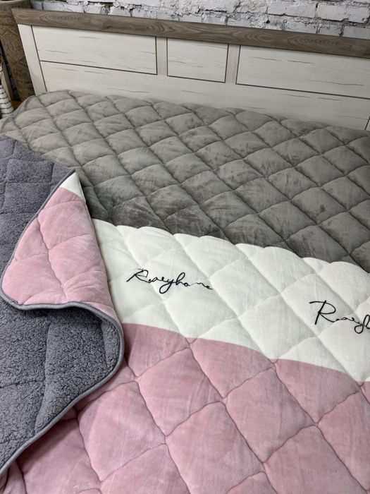 Ковдра хутряна.Верх фліс,низ штучне хутро