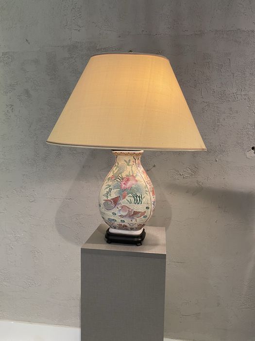 Wiekowa Lampa Stolowa Azja