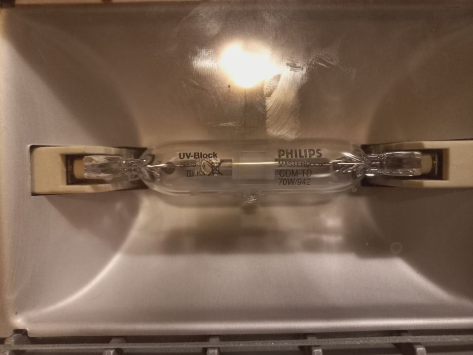 Прожектор LIGHT 10530 70W Rx7S