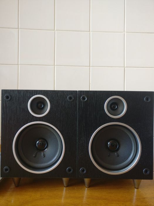 Duas colunas marca Bench