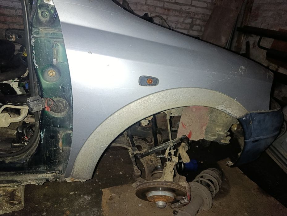 Продам на Opel Astra g Комплект дверей перед,зад,і ляда багажника.