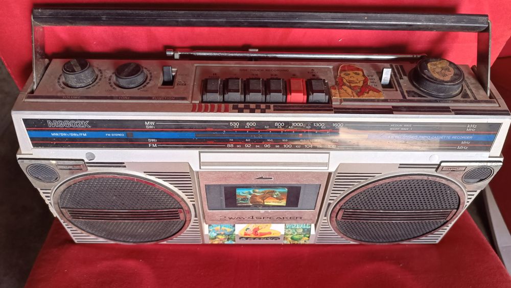 Rádio Sanyo Boombox