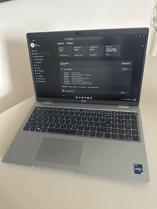 Dell Latitude 5540 15,6" IPS FHD Intel® Core i7-1370P 1.9Ghz 8GB RAM 256GB SSD