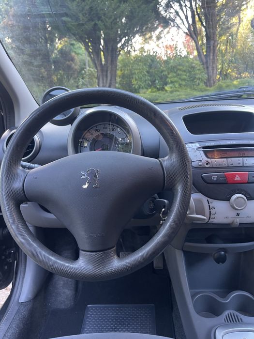 Peugeot 107 caixa automática
