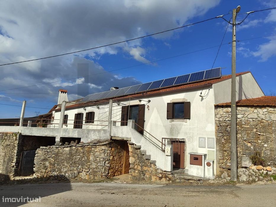 Arrendamento Responsável – T2 Remodelado em Casal Cimeiro, Tapeus, Sou