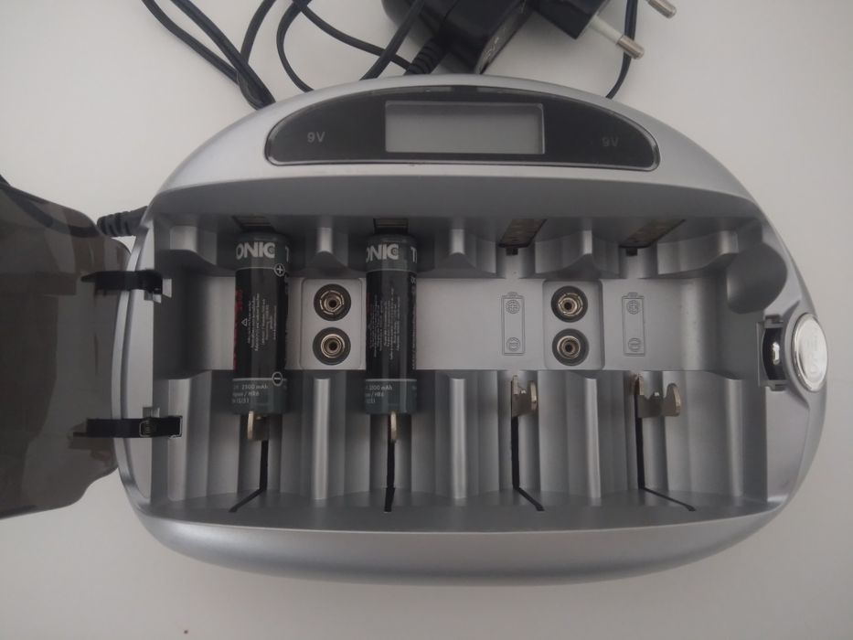 Carregador pilhas recarregáveis energizer