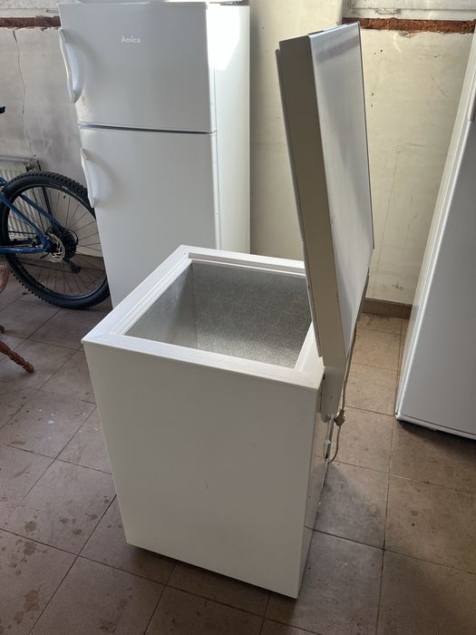 Zamrażarka klapowa AEG - 100 litrów