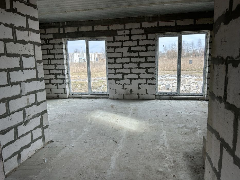 Готовий будинок ! 135 м2, 8 сот землі, 17 квт світло, можливий газ