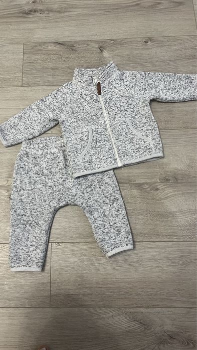 Костюм h&m 4-6m