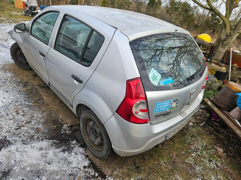 Dacia Sandero sprzedam na części