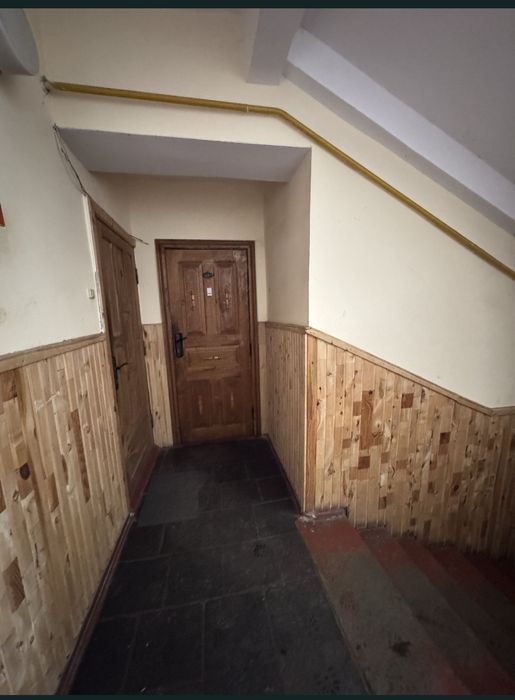 Однокімнатна квартира з газовим індивідуальним опаленням