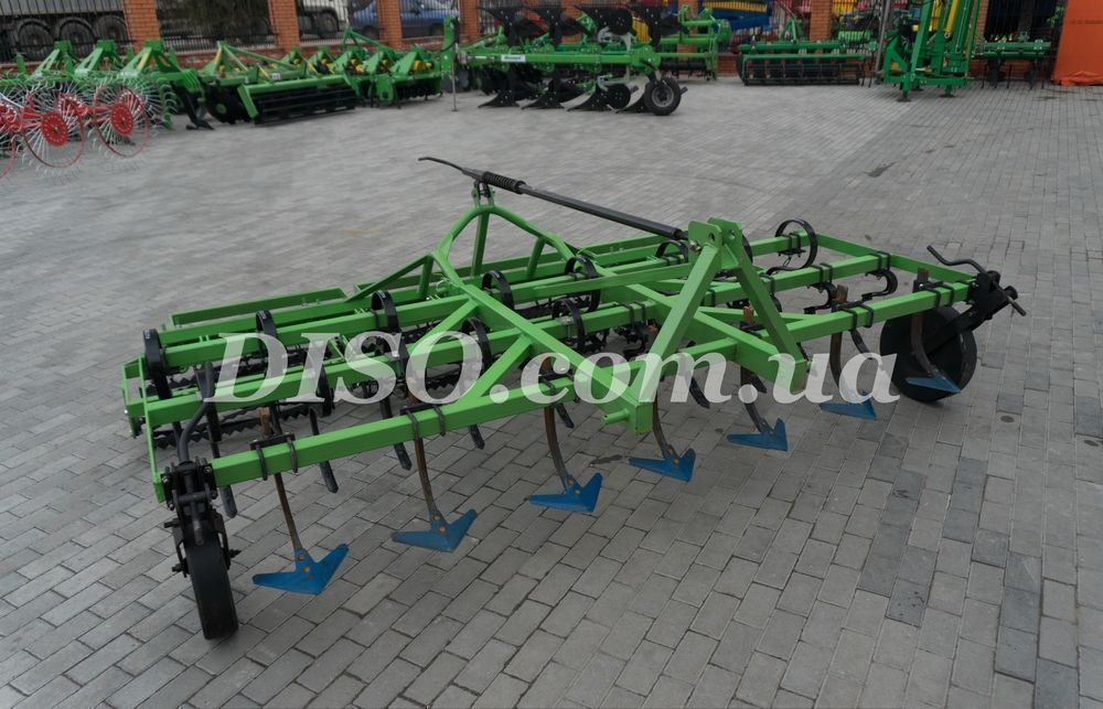 Культиватор (стрільчасті / пружинні лапи) з КАТКОМ 3,0 до трактора МТЗ