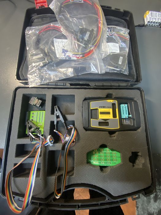 Продам VVDI Prog + Xhorse Eeprom Adapter
