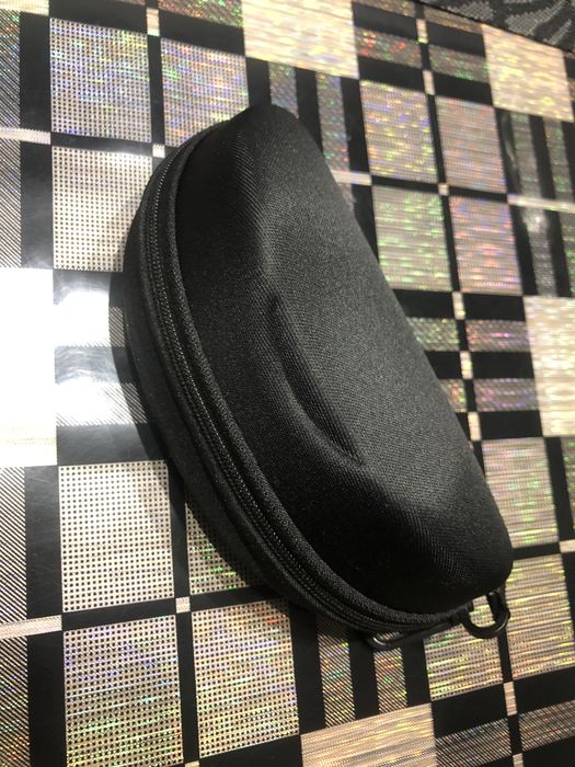 Футляр для очків від сонця новий