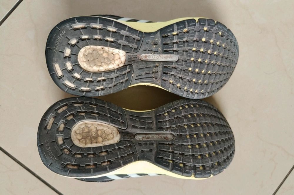 Buty Adidas Questar
