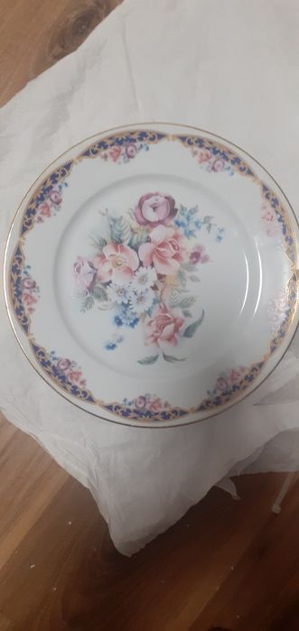 Prato porcelana diâmetro 27cm