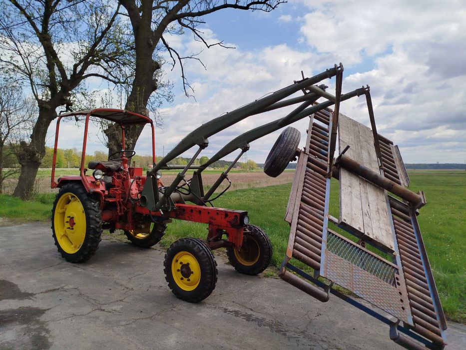 Ciągnik, traktor, RS 09 z Turem, 4 cylindry, nośnik narzędzi, GT 124