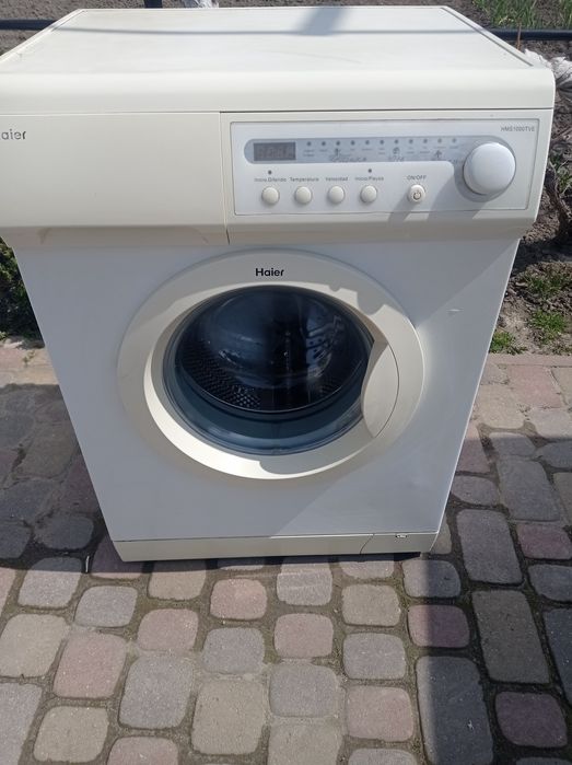 Продам пральну машинку Haier