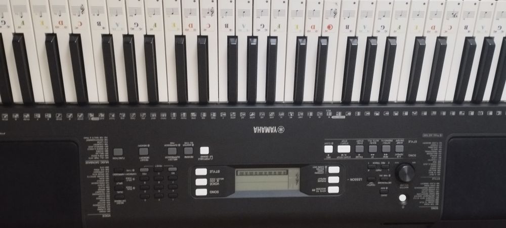 Teclado Yamaha PSR E363