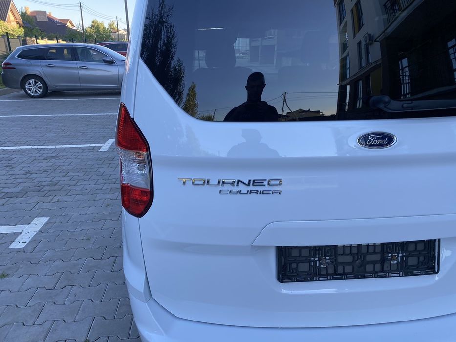 Продам Ford Tourneo Courier