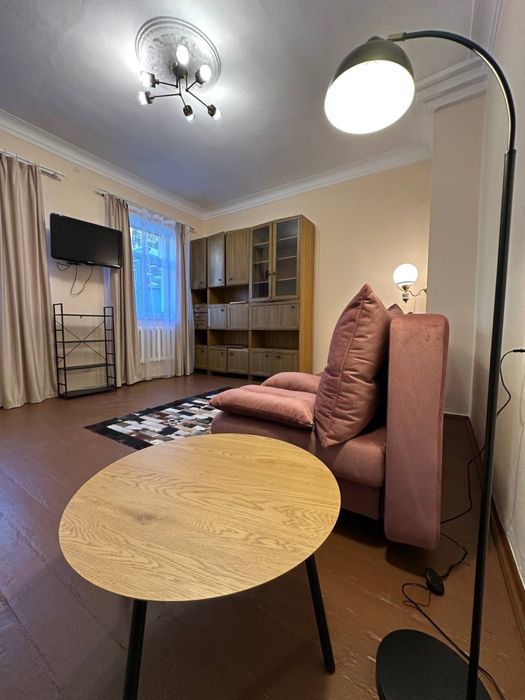 Оренда будинку біля «Книжка»