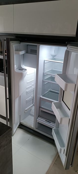 Lodówka Samsung side by side