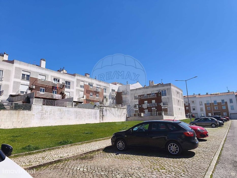 Apartamento T3 para venda — Ramada E Caneças, Lisboa