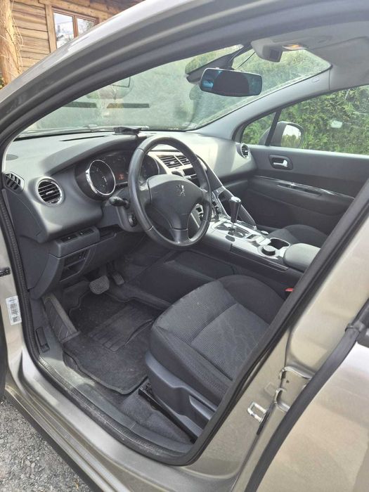 Peugeot 3008   2011