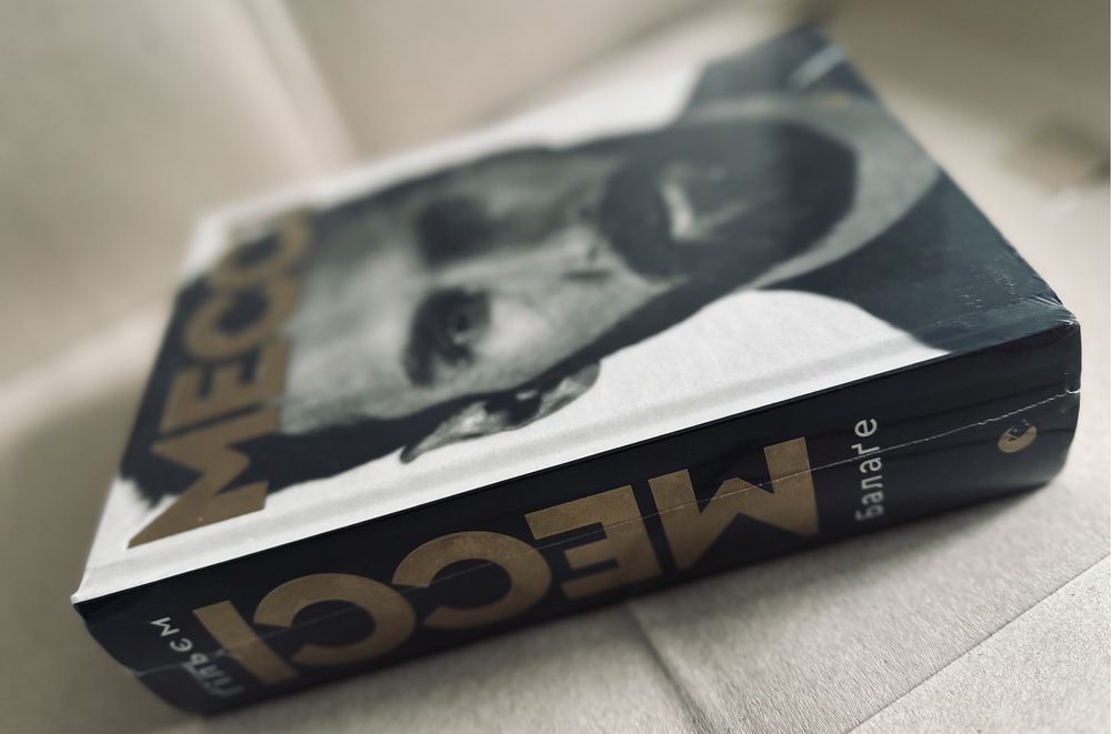 Нова запакована в плівці книга Мессі Messi автор Гільєм Балаге