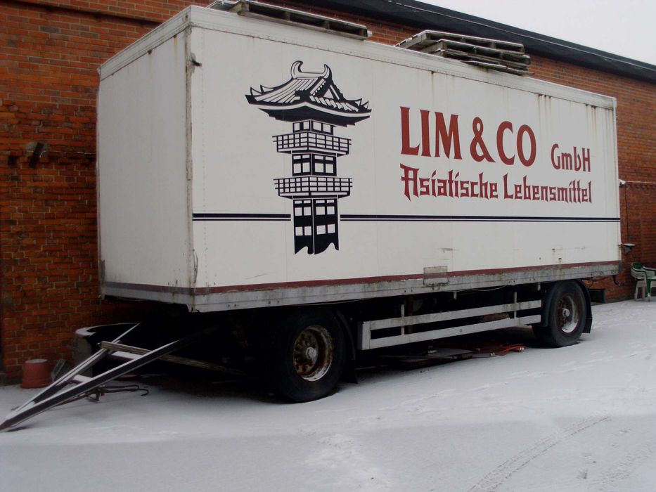 przyczepa ciężarowa kontener