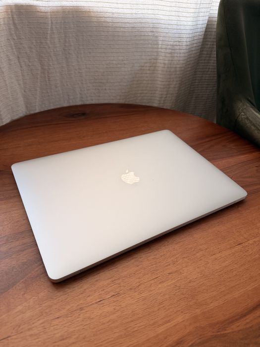 Laptop Macbook pro 15, 2016