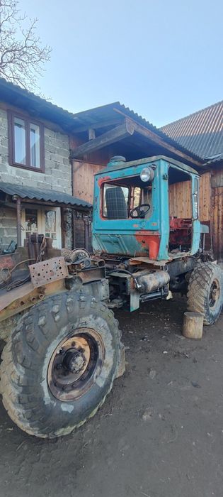 Трактор трольовочний для лісу
