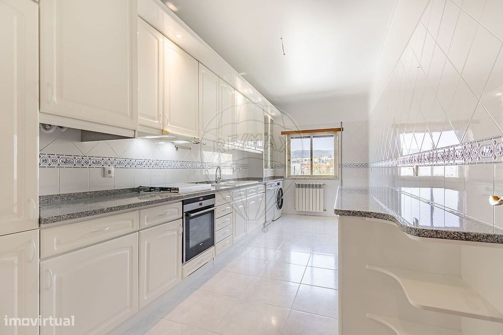 Apartamento T4 para venda