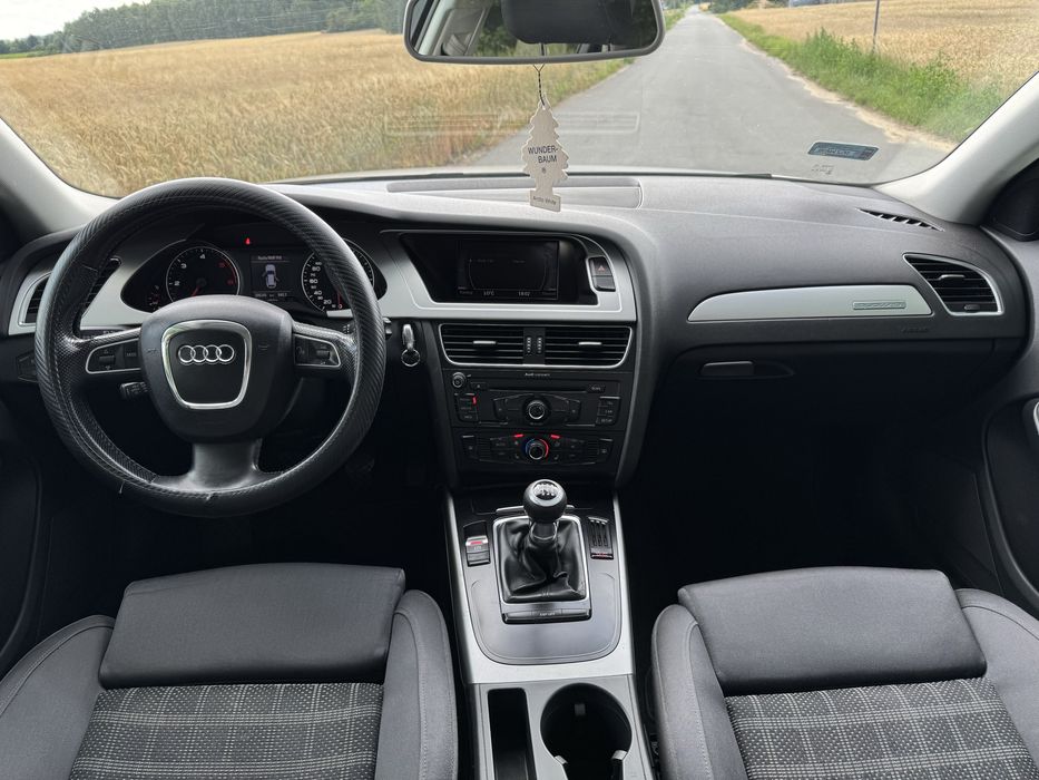 Audi a4 b8 2.0 tdi quattro 170km 2010